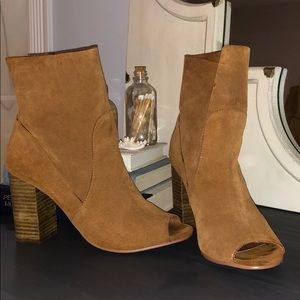 Chinese laundry booties